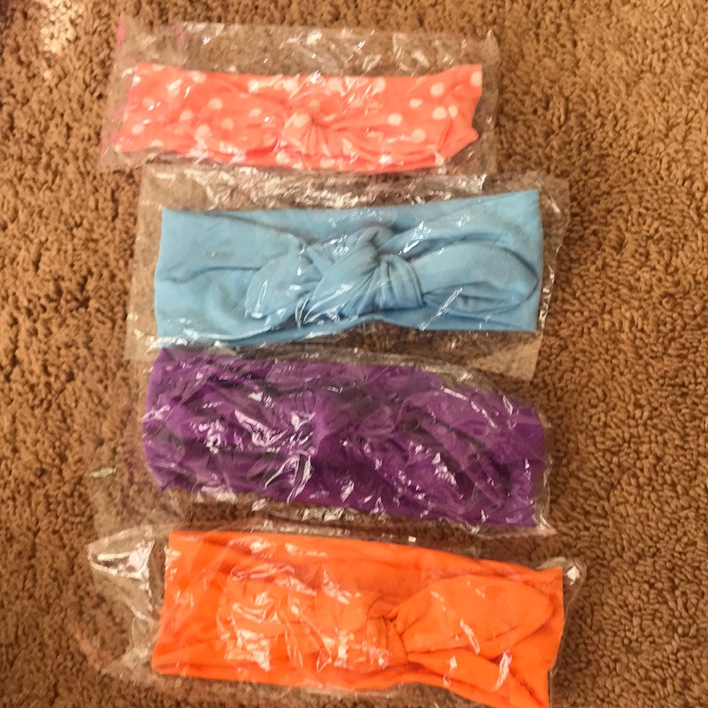 Lot of 4 brand new headbands